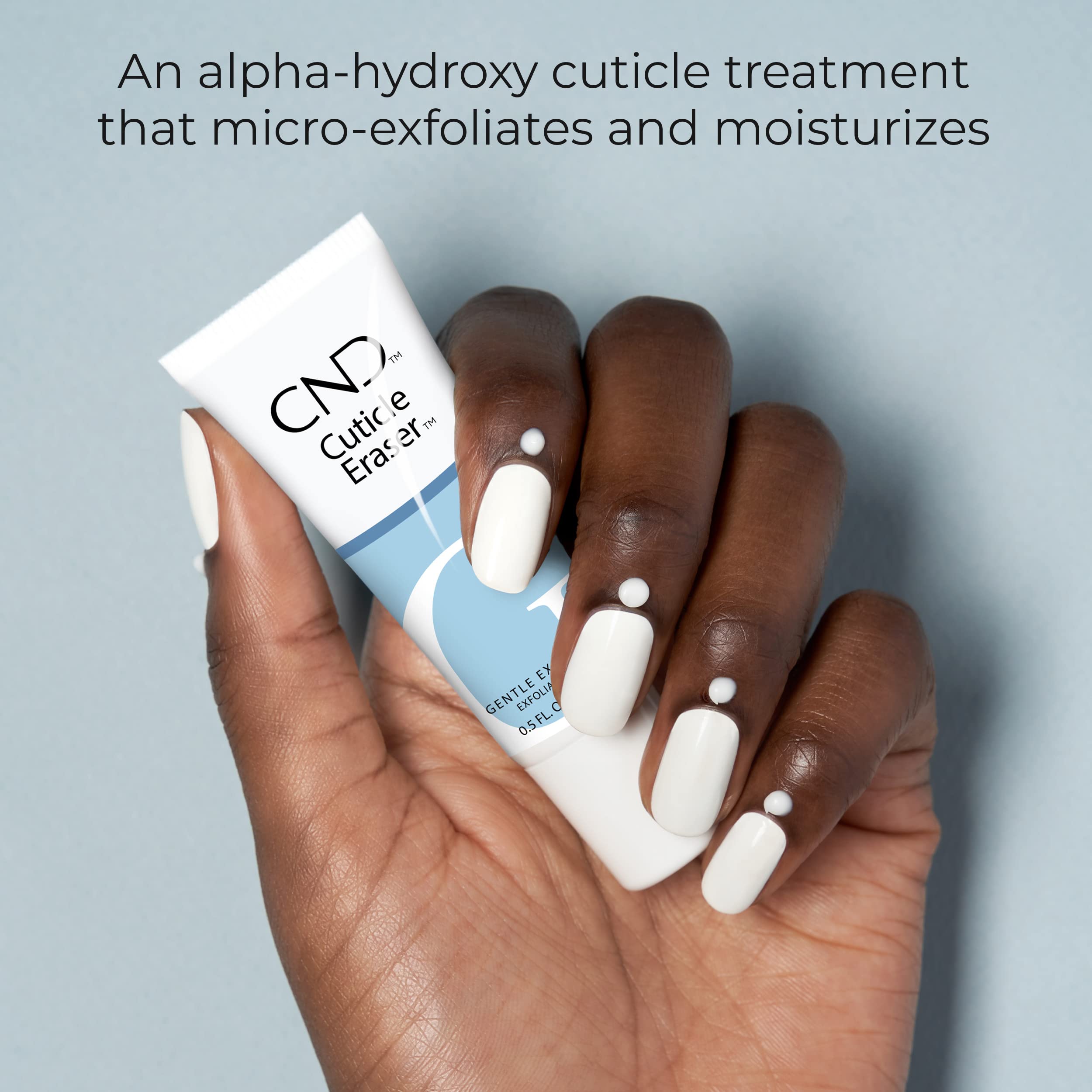 CND Cuticle Eraser, envase práctico para uso diario.