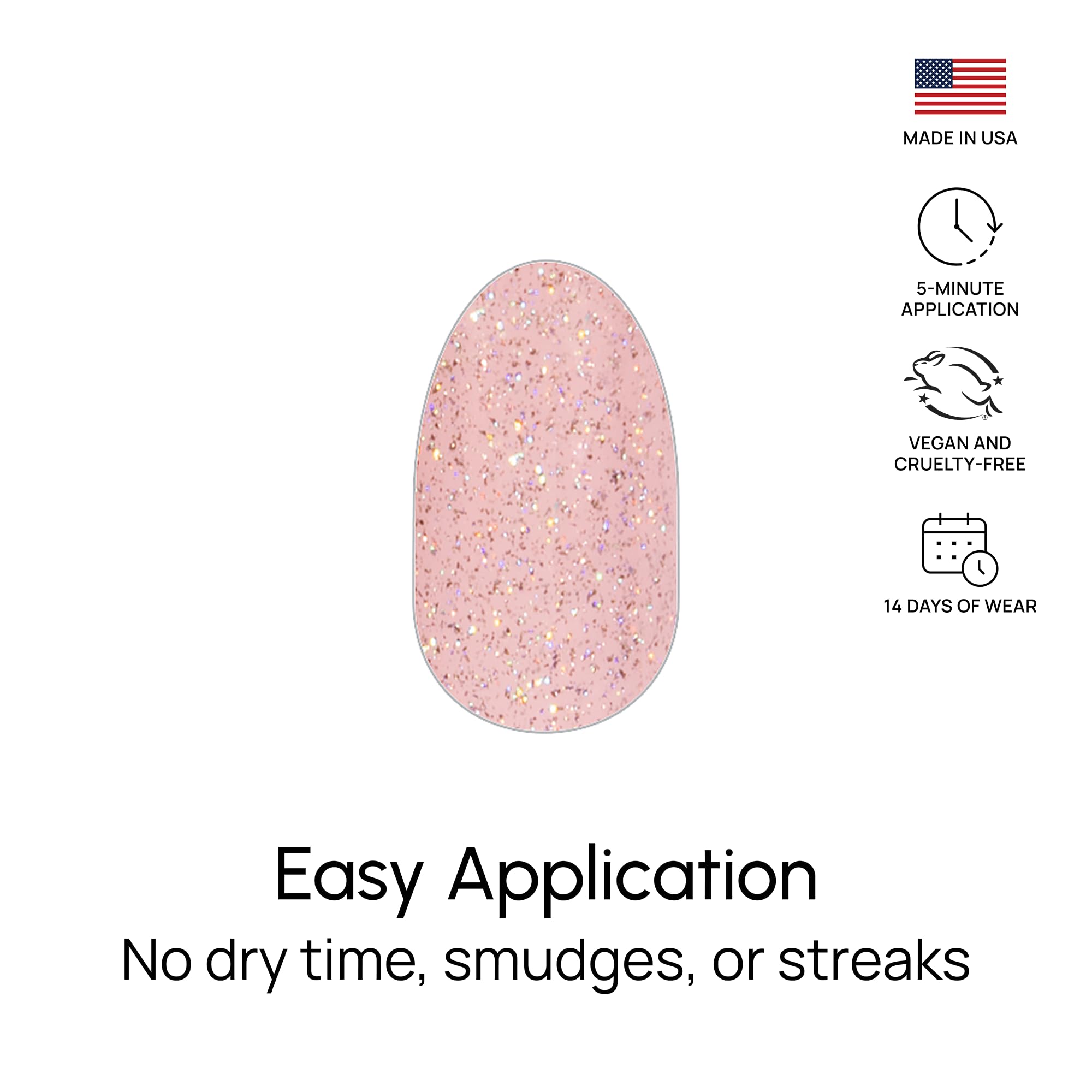 Color Street Blushing en Flushing, primer plano del brillo plateado para destacar uñas