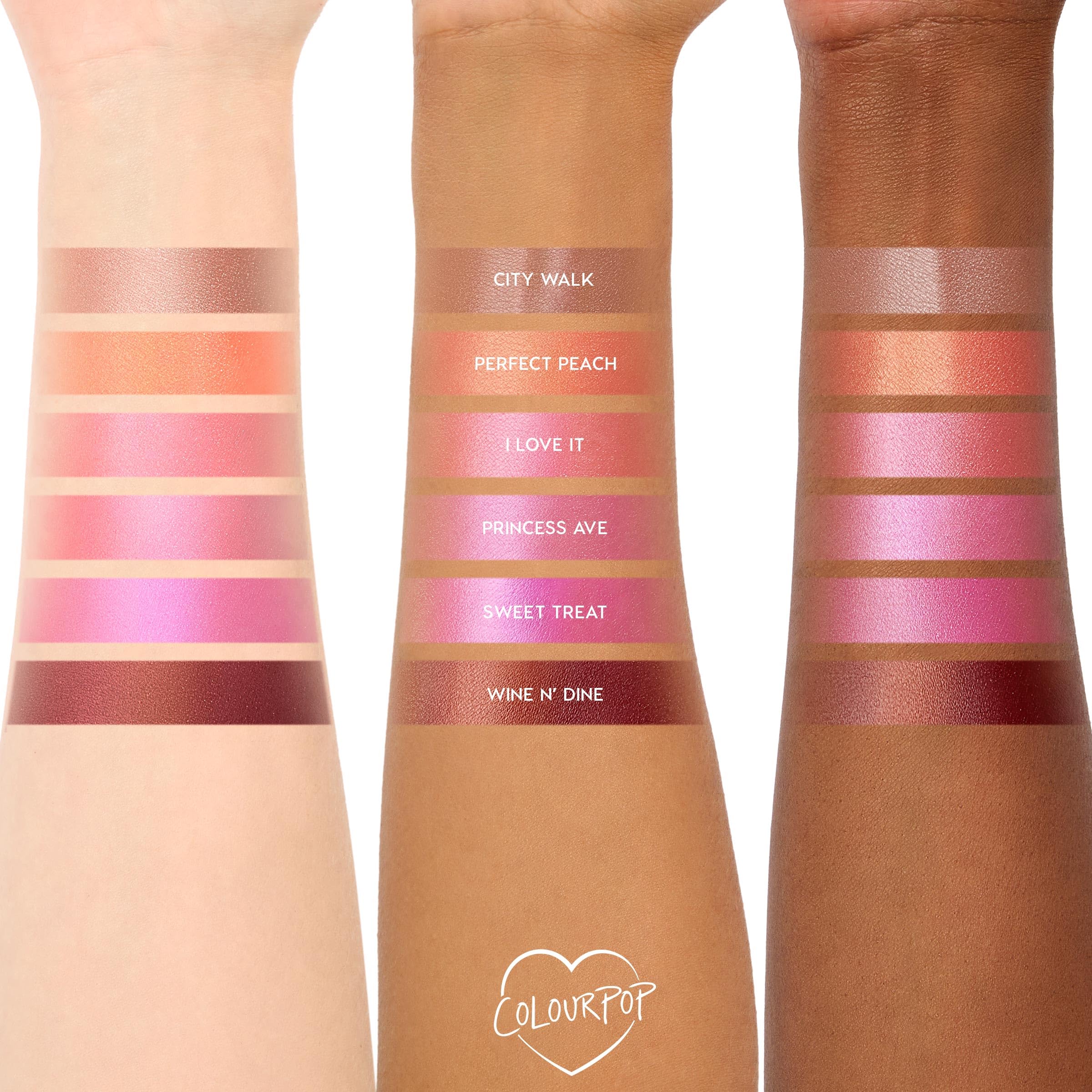 ColourPop blush líquido, aplicador suave para precisión y control.