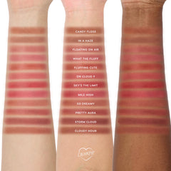 ColourPop Cloud Whip: ingredientes nutritivos como extracto de malvavisco para labios sedosos.