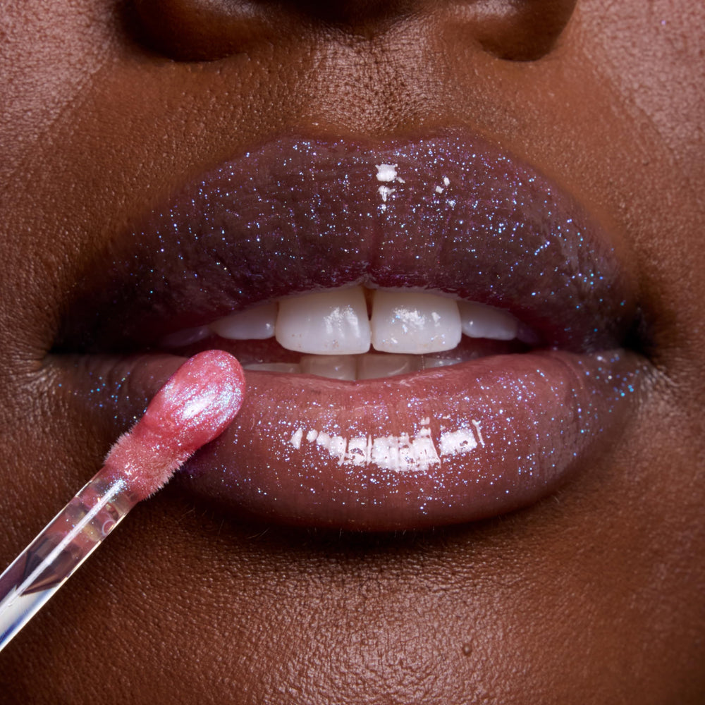 Brillo crema colourpop para un acabado suave y definido