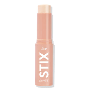 ColourPop Lite Stix brillos cremosos en las mejillas para un brillo natural.