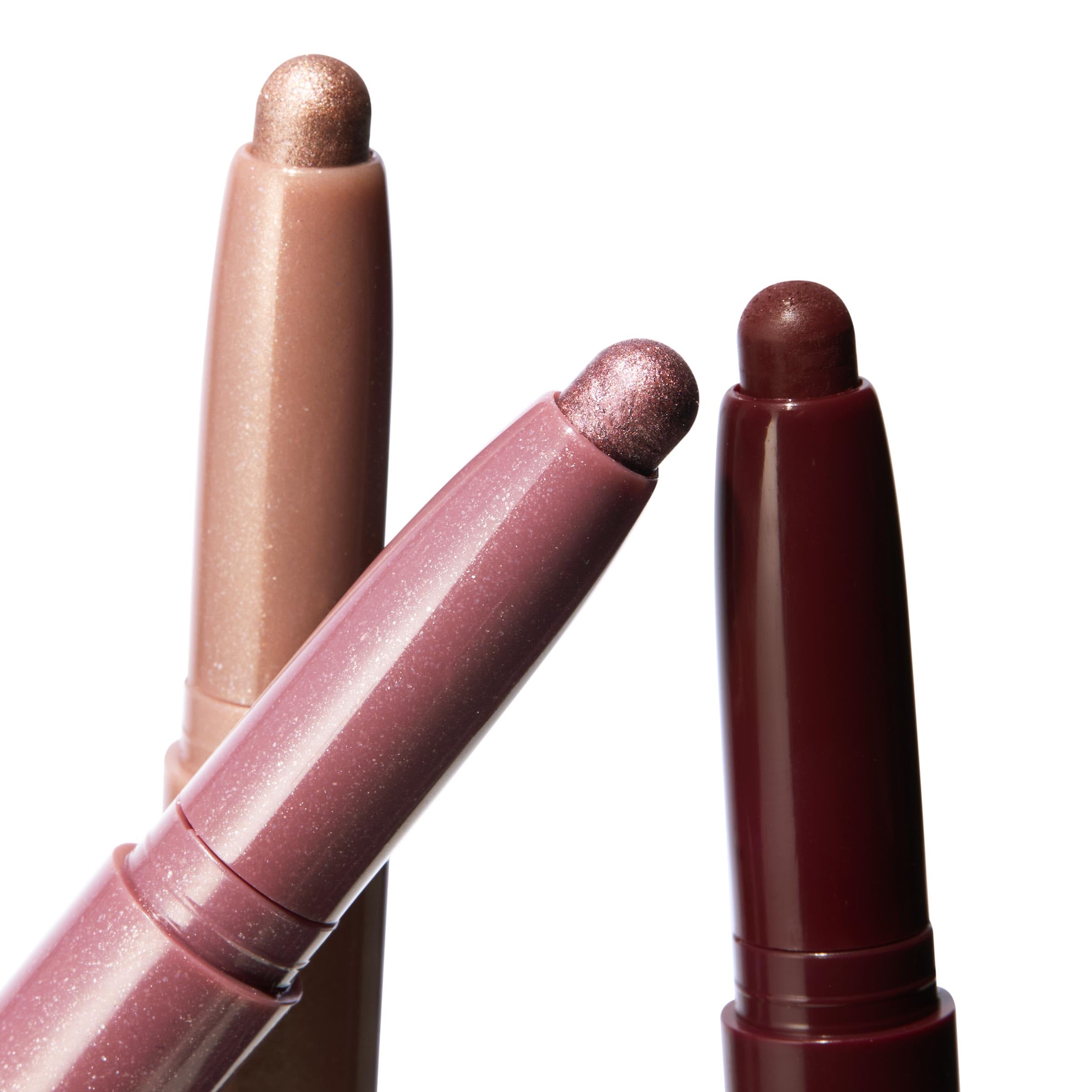Shadow Stix Rose Goals Plum Tart swatch para profundidad burgundy mate.