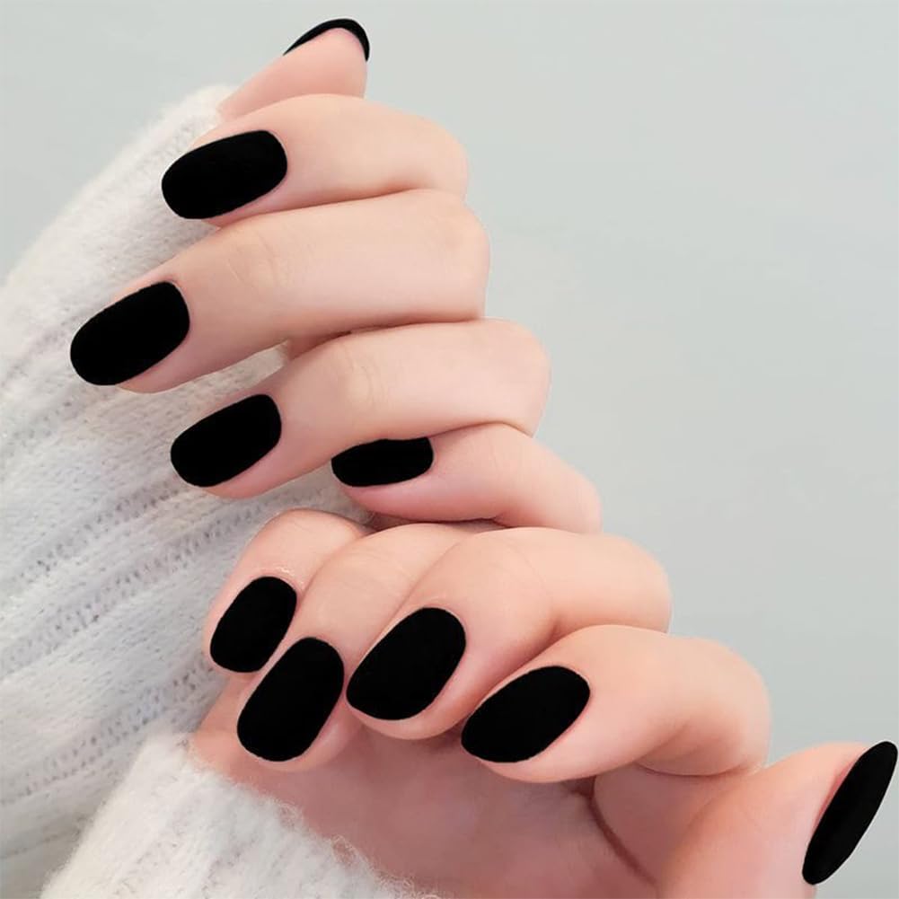 COSMOO esmalte mate negro resiste agua ligera y mantiene color.