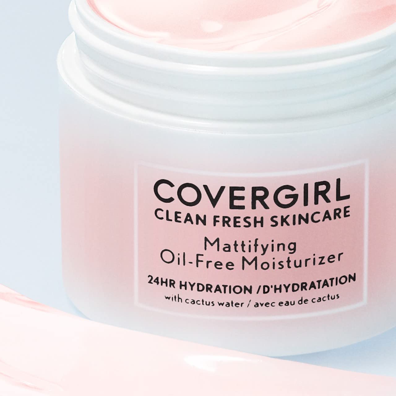 COVERGIRL Hidratante facial matificante, acabado mate suave para piel normal a grasa.