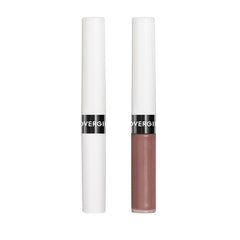 COVERGIRL color labial tono 930 medio cálido, duración prolongada para todo el día.