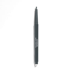 Covergirl Perfect Point Plus Charcoal con punta micro fina para trazos precisos.