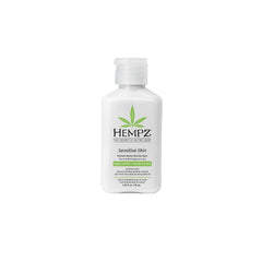 Hempz crema corporal sensible con avena, calma irritaciones y suaviza la piel.