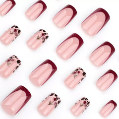 Uñas francesas con estampado leopardo para ocasión CTTHNBD