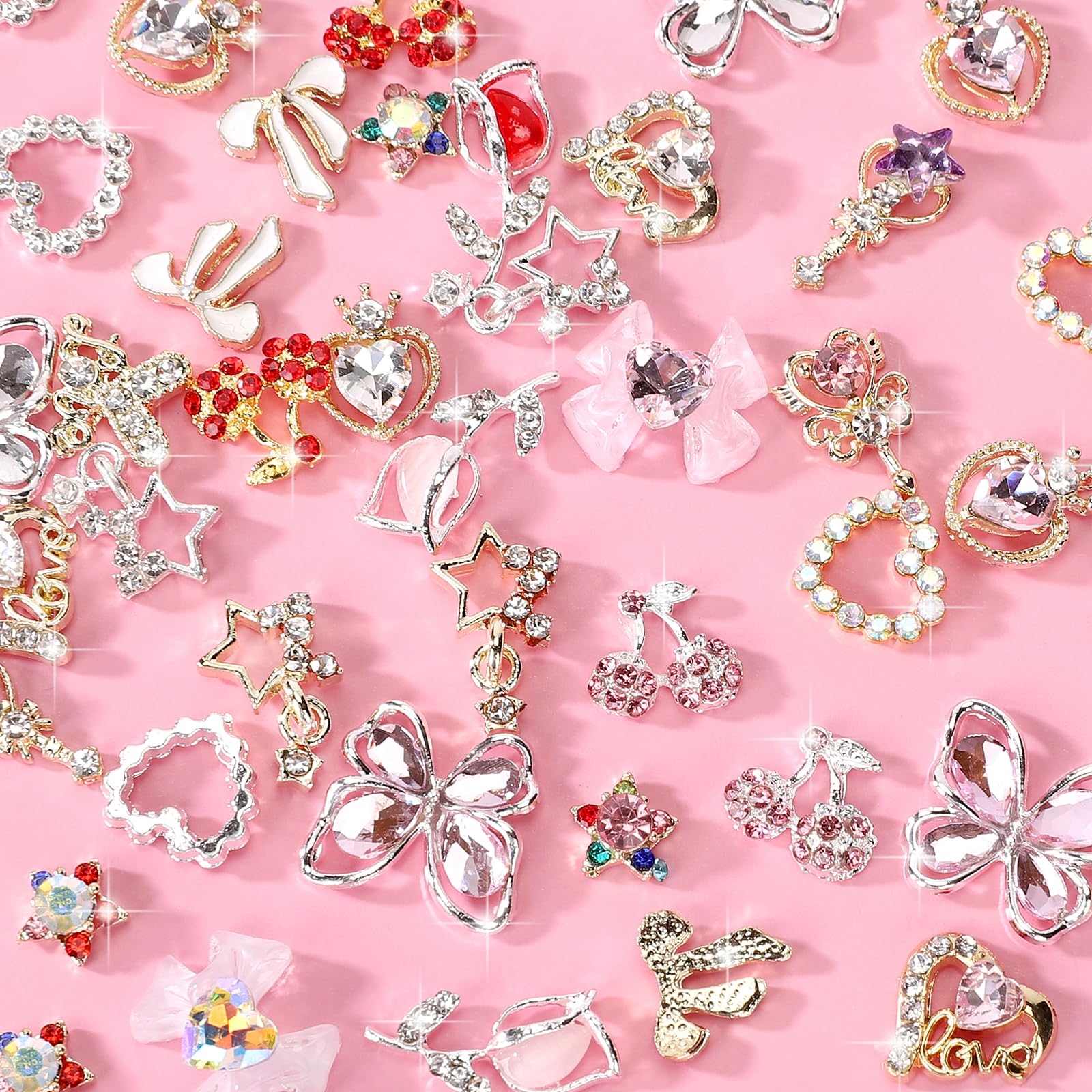 Charms CUBLIVE estrella 3D: detalle deslumbrante para uñas y decoraciones.