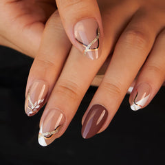 CurvLife kit de uñas adhesivas para aplicación rápida y limpia.