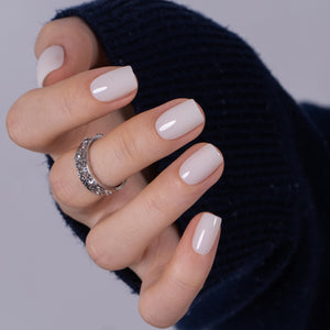 Conjunto de uñas gel cuadradas CurvLife para manicura casera con acabado profesional.
