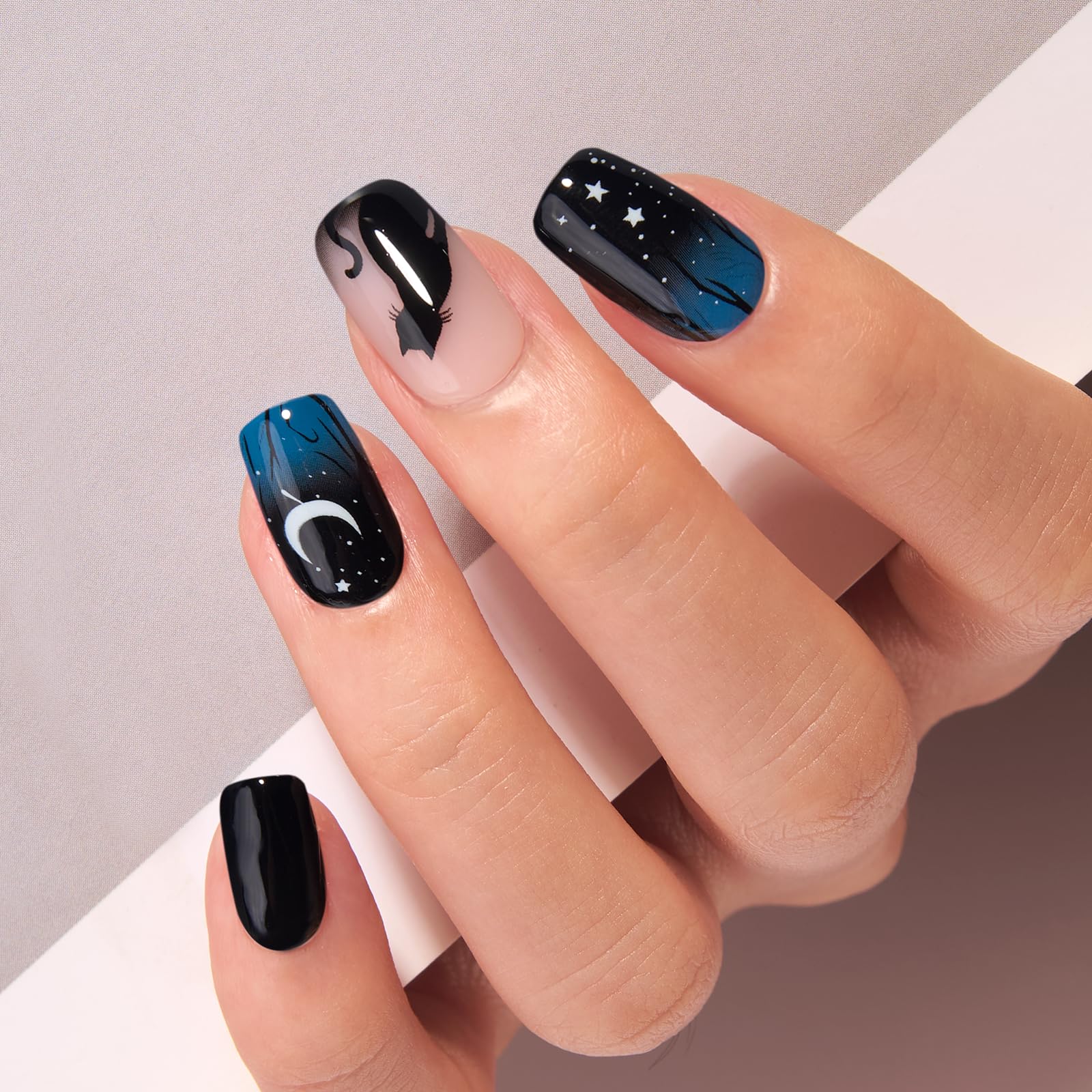 Curvlife uñas gel Frances mediano cuadrado, acabado elegante para ocasiones.