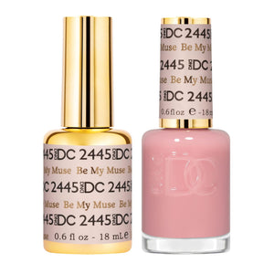 Daisy DND Be My Muse 2445 gel traslúcido para uñas, acabado natural.