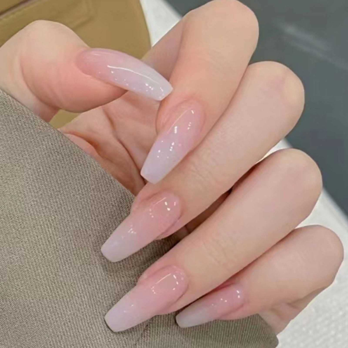 DANMANR uñas postizas cuadradas Francesas nude para un aspecto natural.