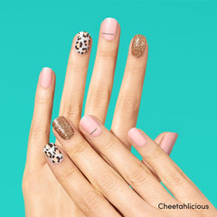 Dashing Diva Hollywood Lane, tiras gel con brillo intenso para un look rápido.