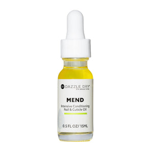 Dazzle Dry Mend Nail Repair Oil en botella de 15 ml lista para uso diario.