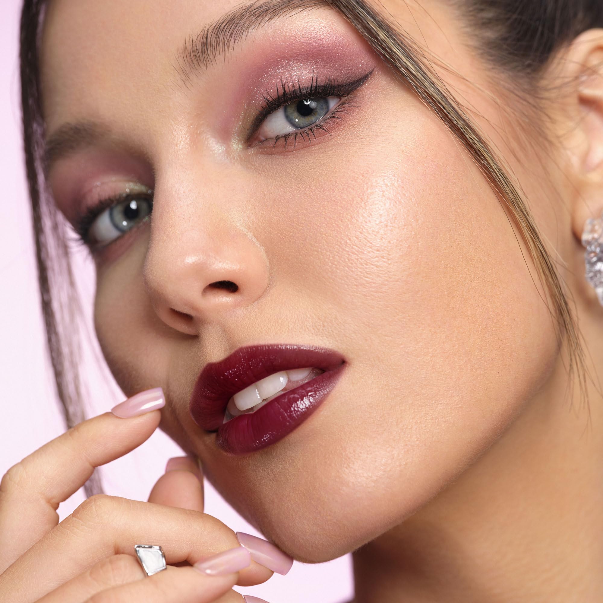 Depuplum barra de labios: textura cremosa e hidratante al aplicar.