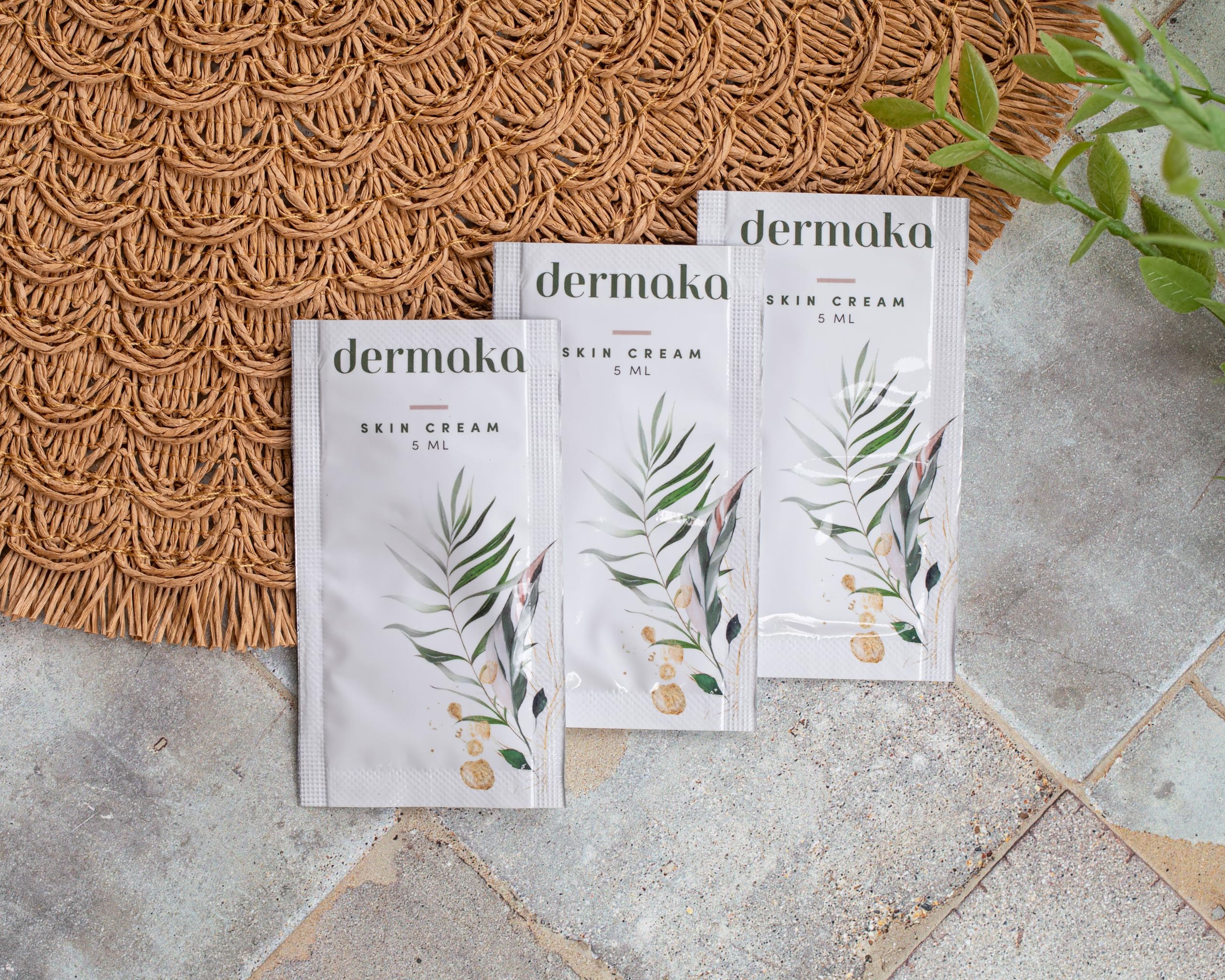 Dermaka crema aplicación suave para cara y cuerpo.