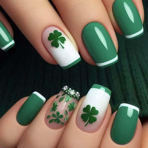 Diowino uñas postizas con cuatro hojas brillantes y cristales, ideal para celebrar Día de San Patricio.
