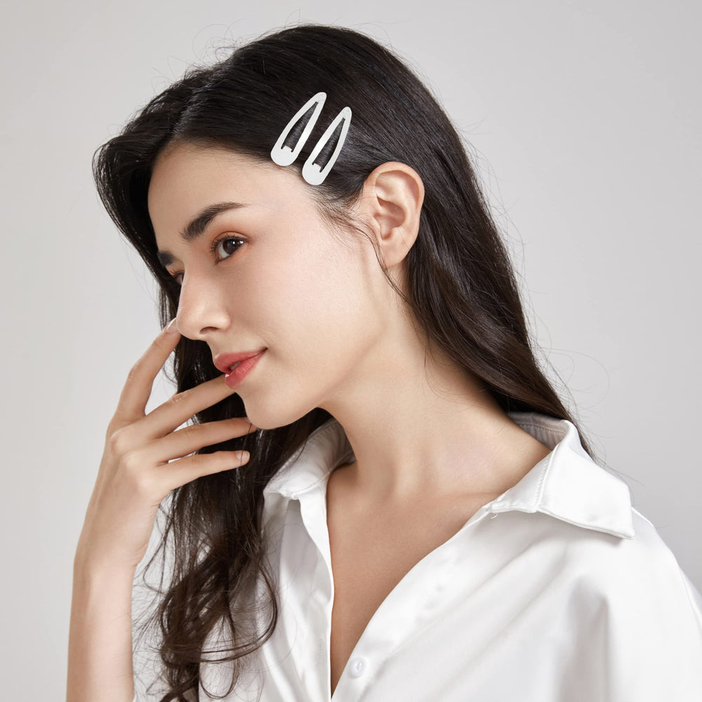 Pinza blanca Dofash para cabello, ideal para peinados simples.