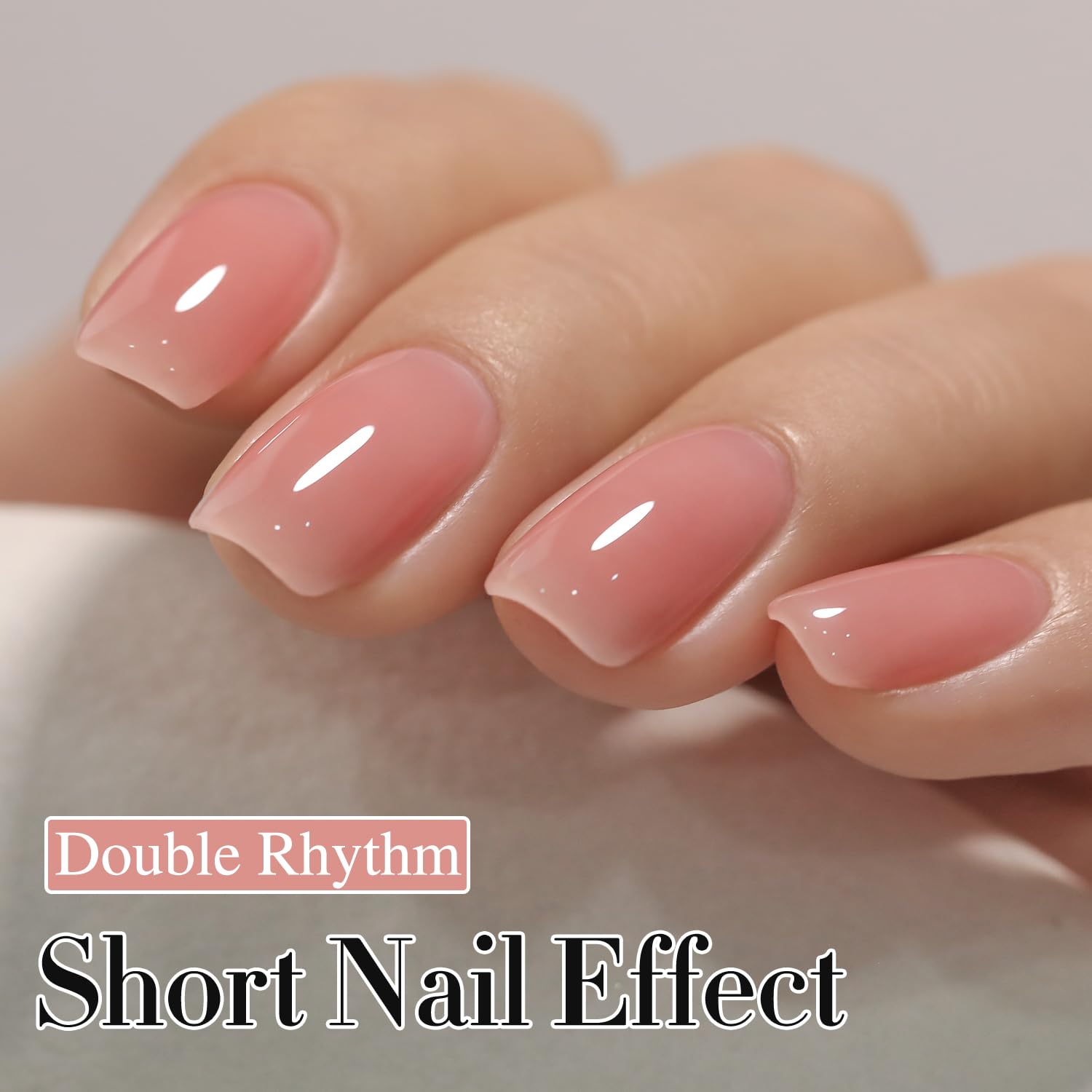 Muestra tono neutro claro de Double Rhythm para uñas naturales.