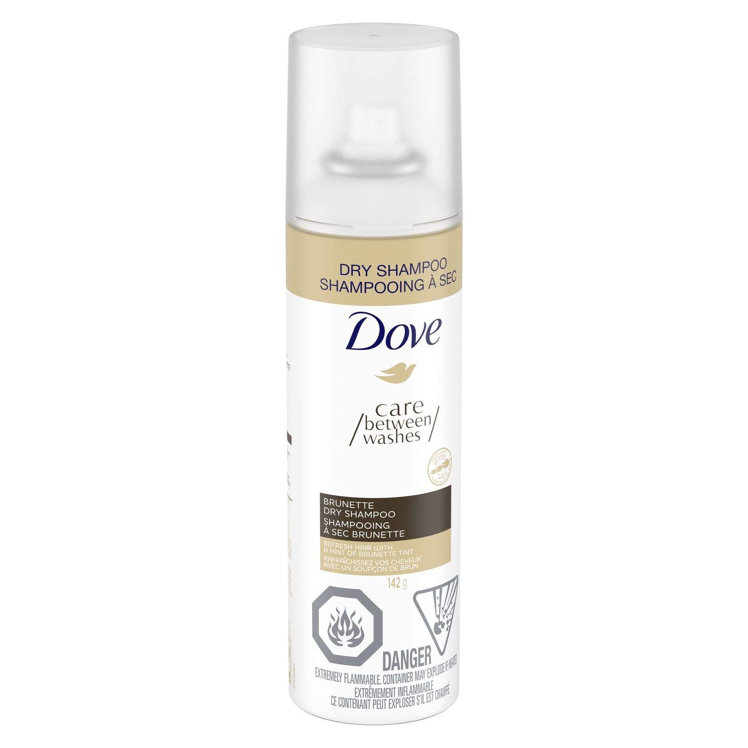 Dove Care Between Washes Dry Shampoo masaje en cabello para distribuir la fórmula.
