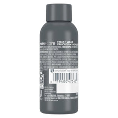 Dove Men+Care Fortifying 2 en 1, textura cremosa para aplicación suave.