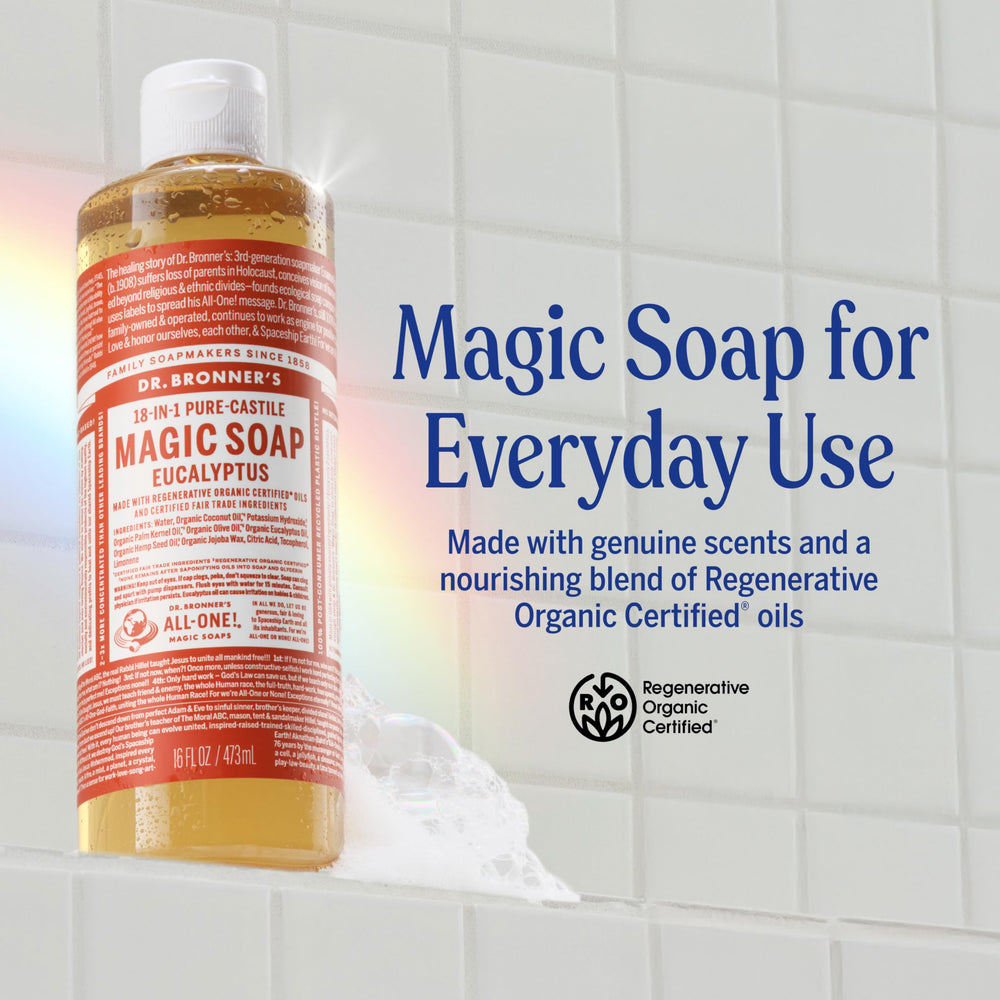 Espuma rica del jabon líquido eucalipto de Dr. Bronner's para piel limpia.