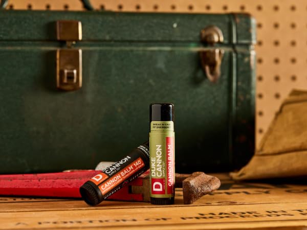 Aroma a naranja con mentol para una experiencia masculina.