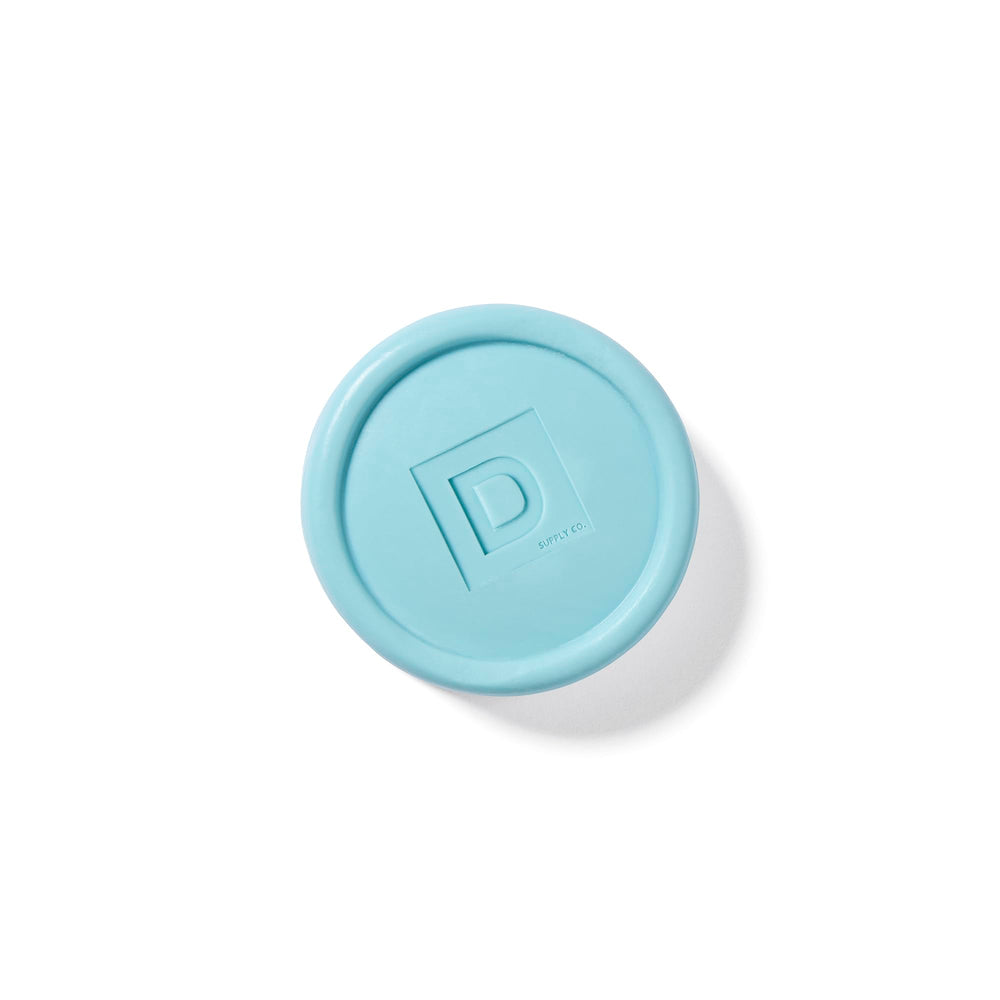 Duke Cannon Bar Soap Puck, diseño compacto, ideal para viajar.
