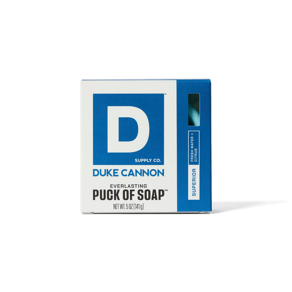 Duke Cannon Bar Soap Puck, empaque sostenible, opción responsable.