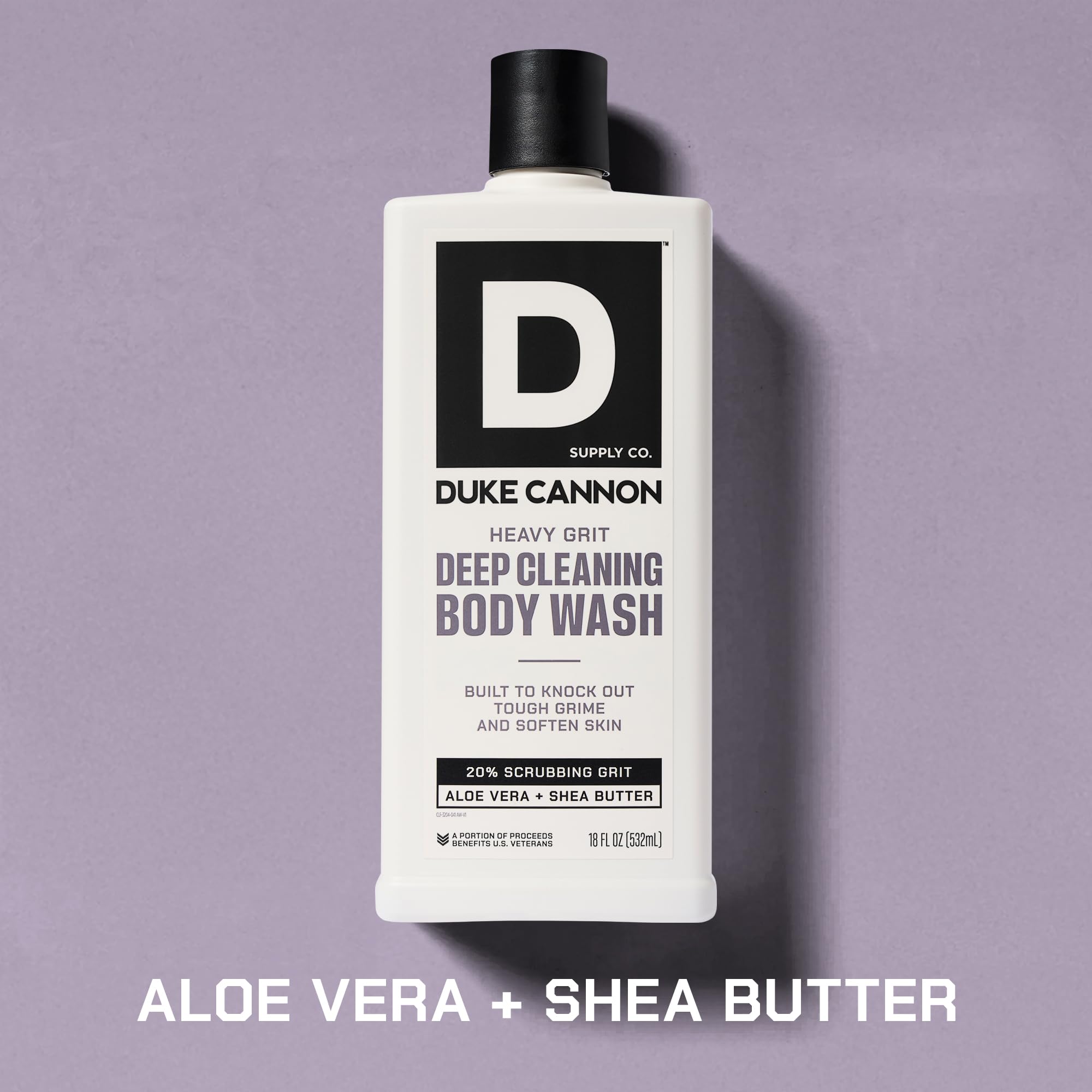 Duke Cannon Heavy Grit aroma citrico-pino, sensación fresca tras la ducha.