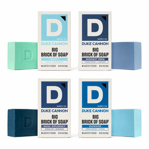 Duke Cannon Jabón gran ladrillo Midway: aroma cítrico y cedro para la ducha diaria.