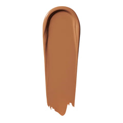 e.l.f. Soft Glam Foundation, empaque elegante, fácil de transportar para retoques durante el día.