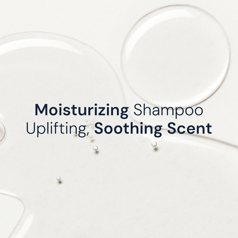 ELEMIS Revitalize-Me Shampoo textura cremosa que aporta brillo saludable