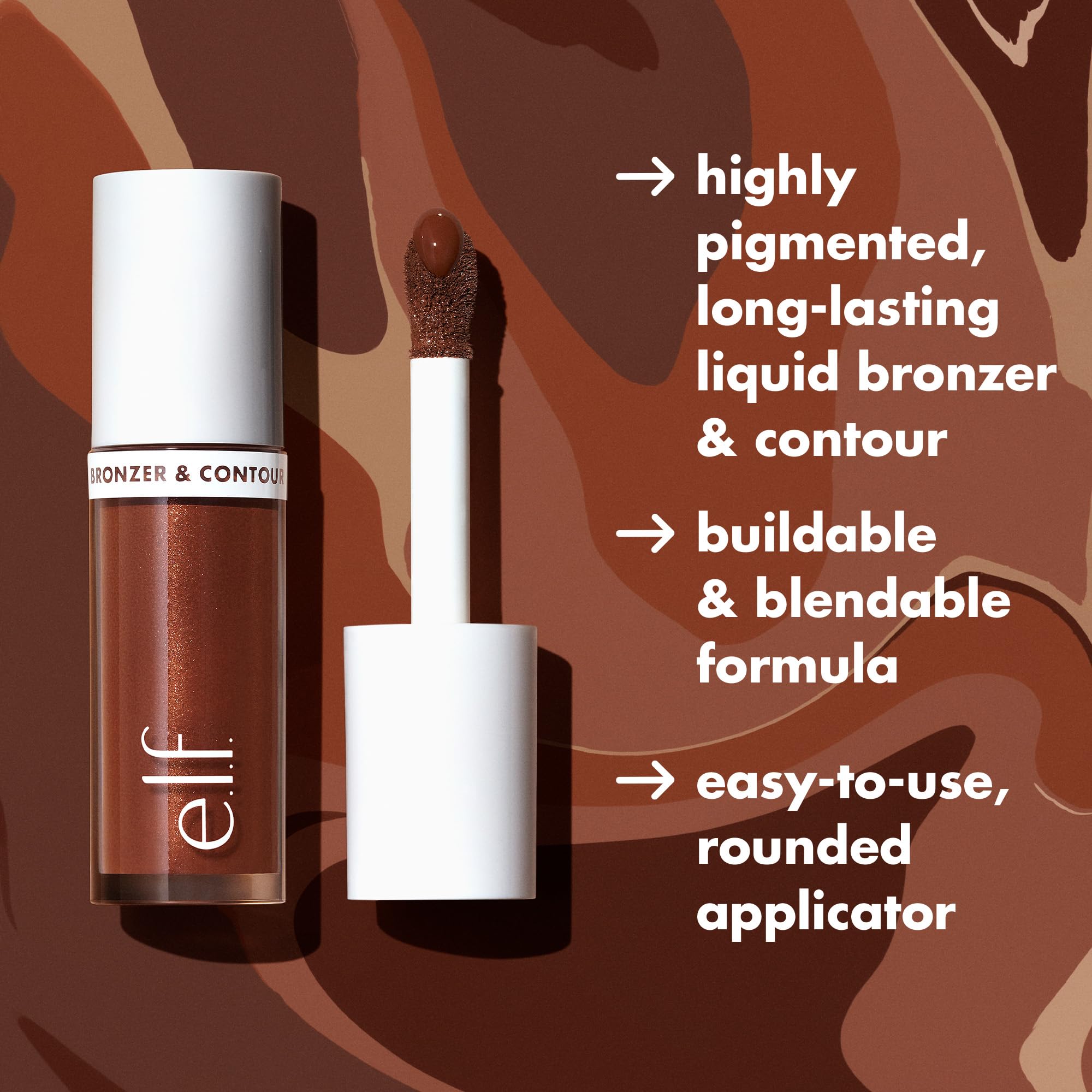 e.l.f. Camo aplica con efecto brillo natural en piel.