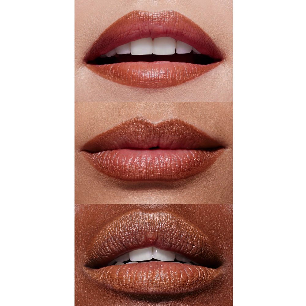 Guía de uso para delinear con e.l.f. Cream Glide Lip Liner.