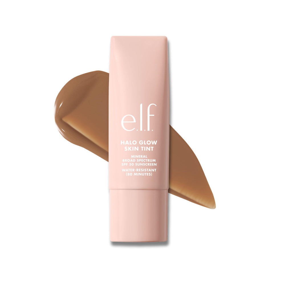 e.l.f. Halo Glow Skin Tint botella, acabado natural y ligero