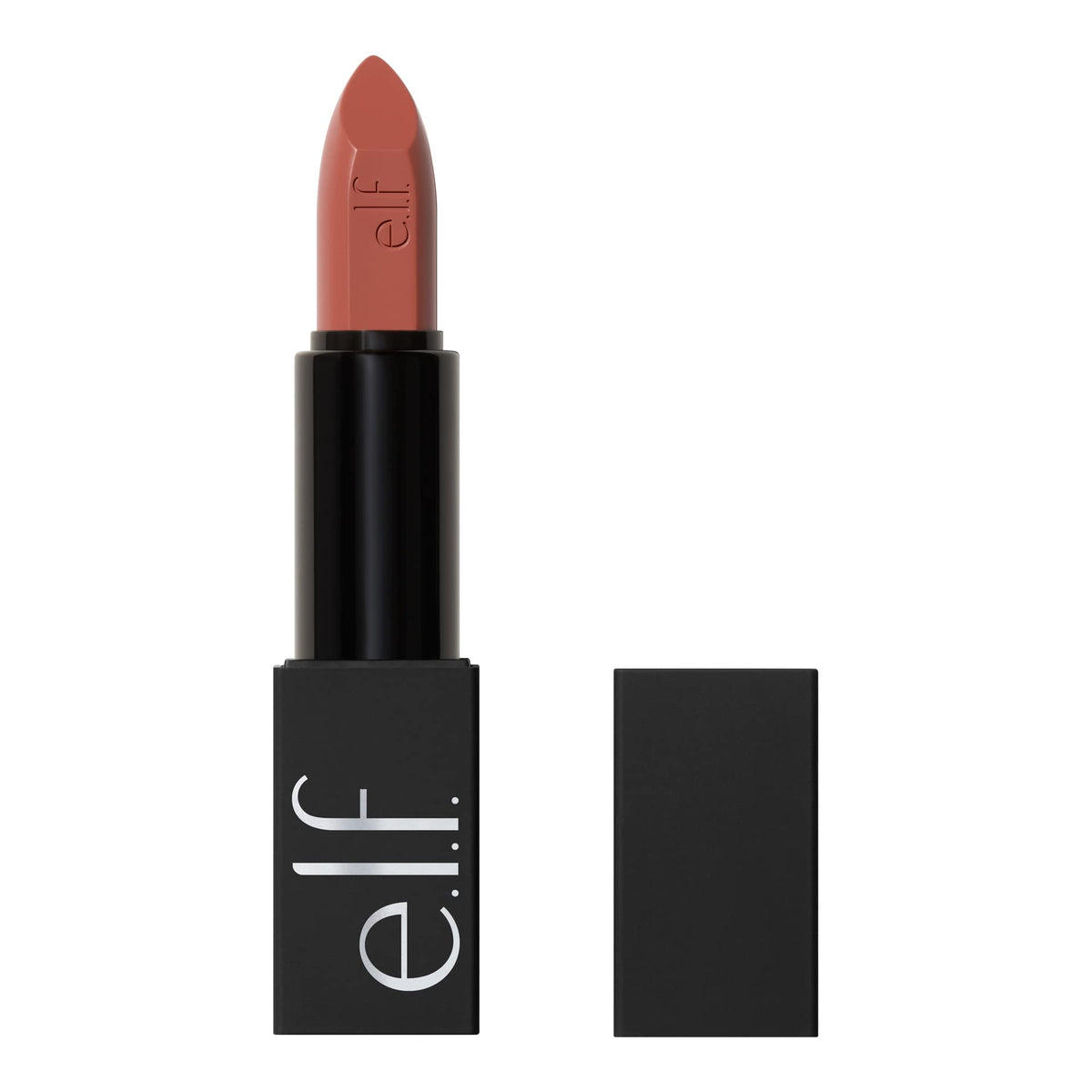 e.l.f. barra de labios satinado, envase magnético para cierre seguro.