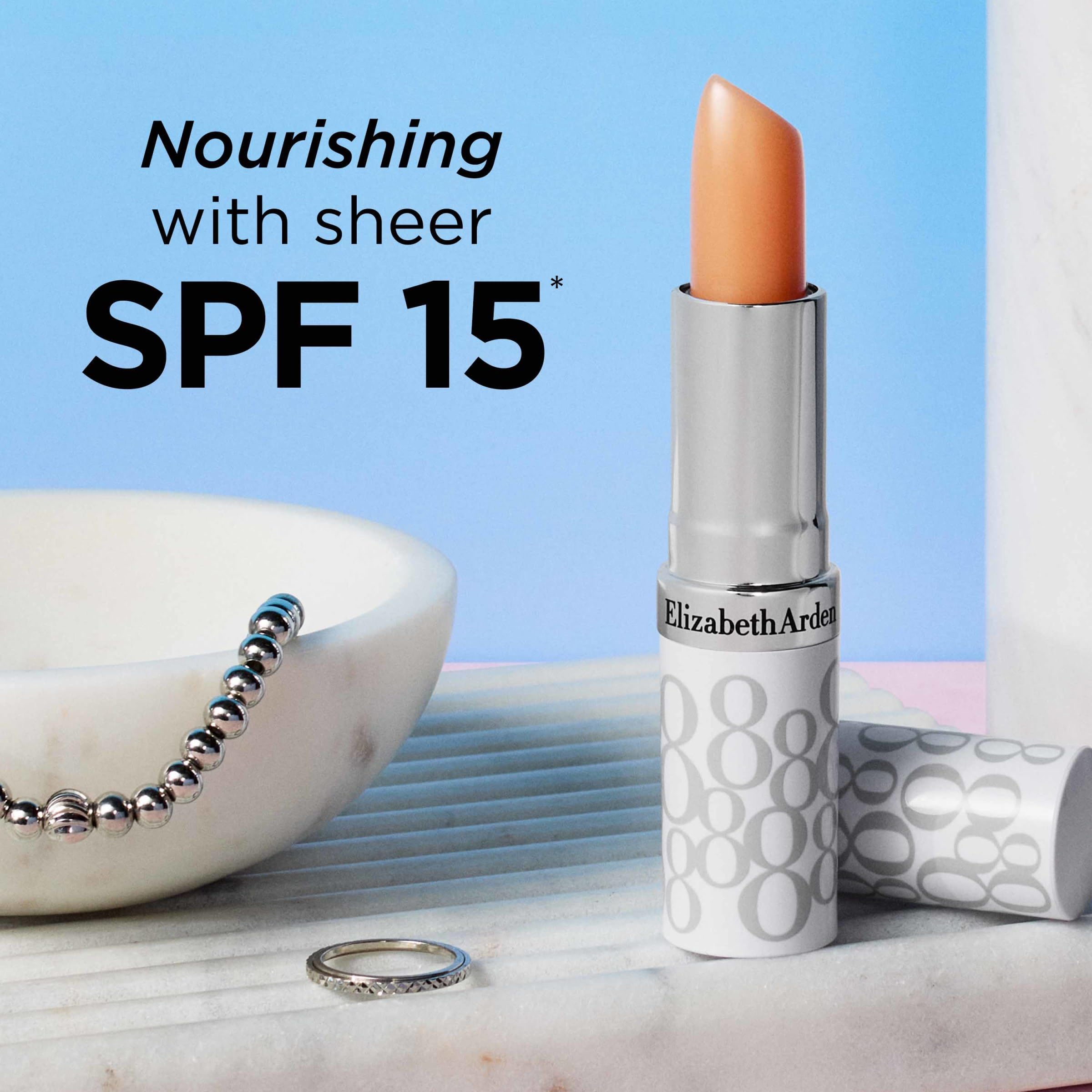 Elizabeth Arden bálsamo labial SPF 15 en formato compacto para llevar