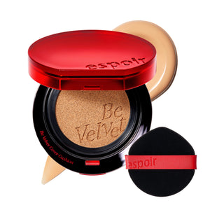 Espoir Be Velvet Cushion con aplicador puff ofrece cobertura rápida y natural durante el día.