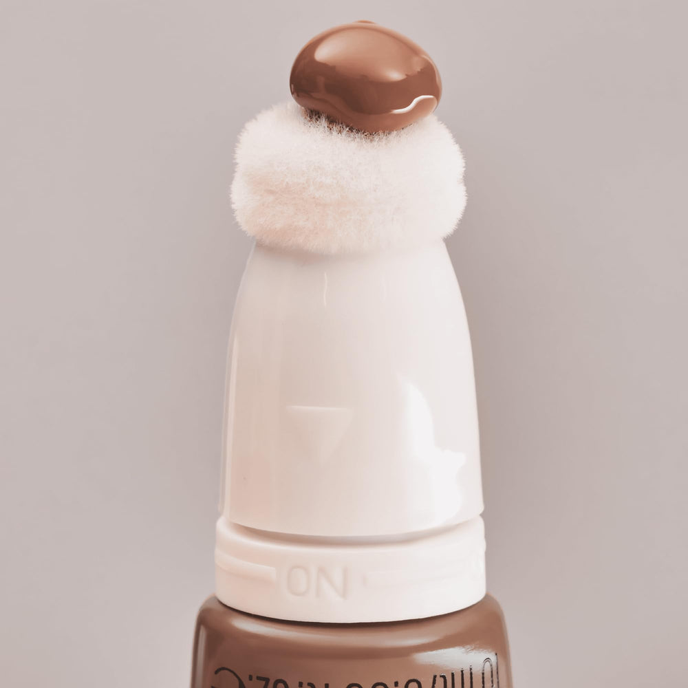 essence Baby Got Bronze: acabado luminoso para un look diario