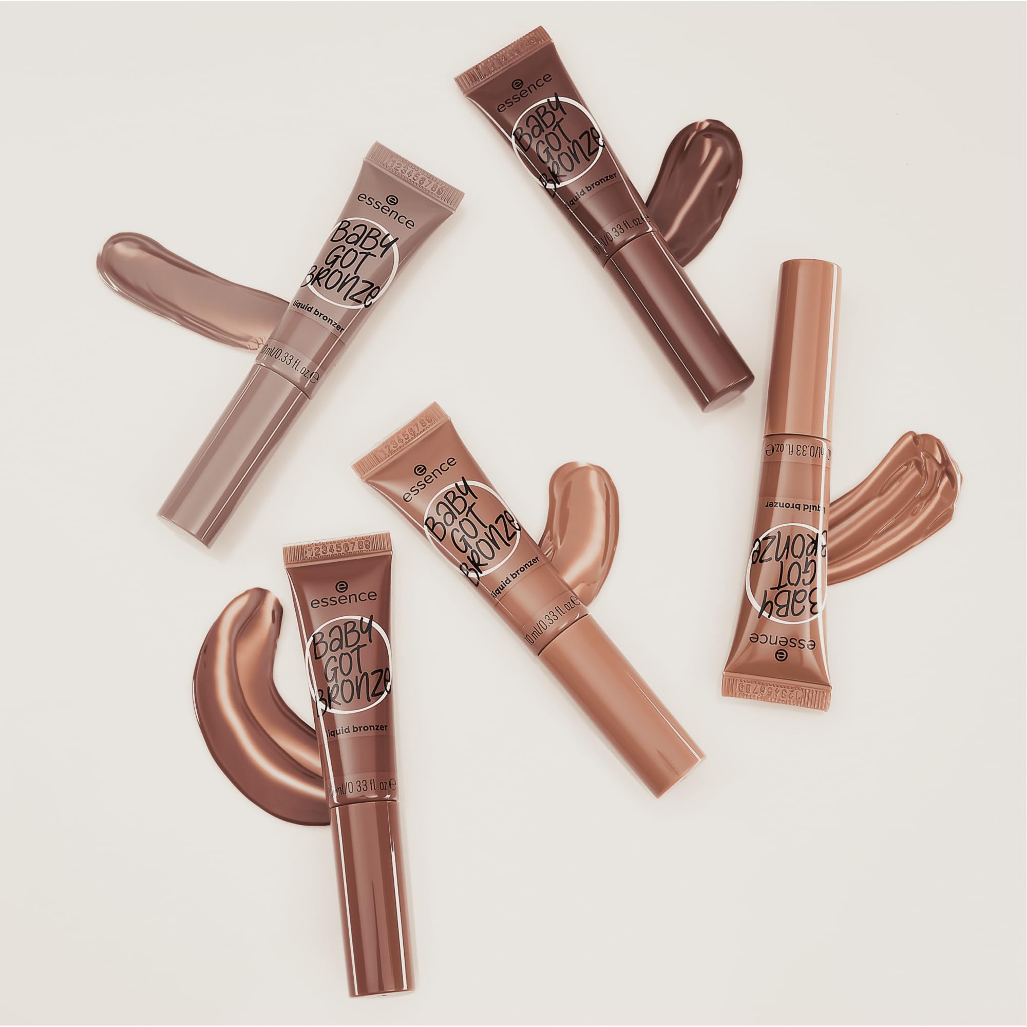 essence Baby Got Bronze: aplicador integrado facilita la dosificación