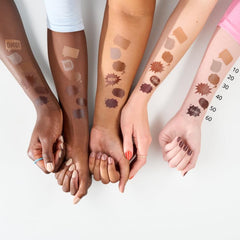 essence Baby Got Bronze Stick, aplicación en mejillas para definición suave