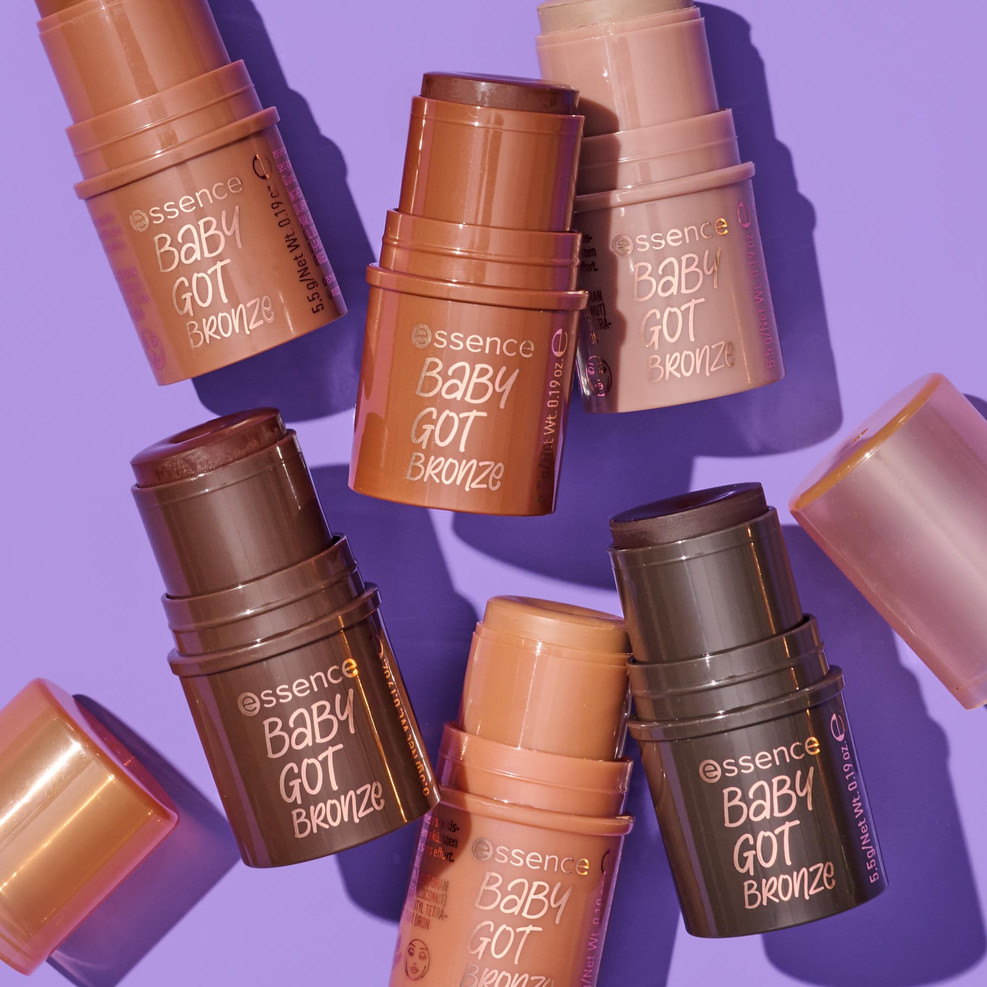 essence Baby Got Bronze Stick, multiuso para bronceador y colorete en una sola pasada