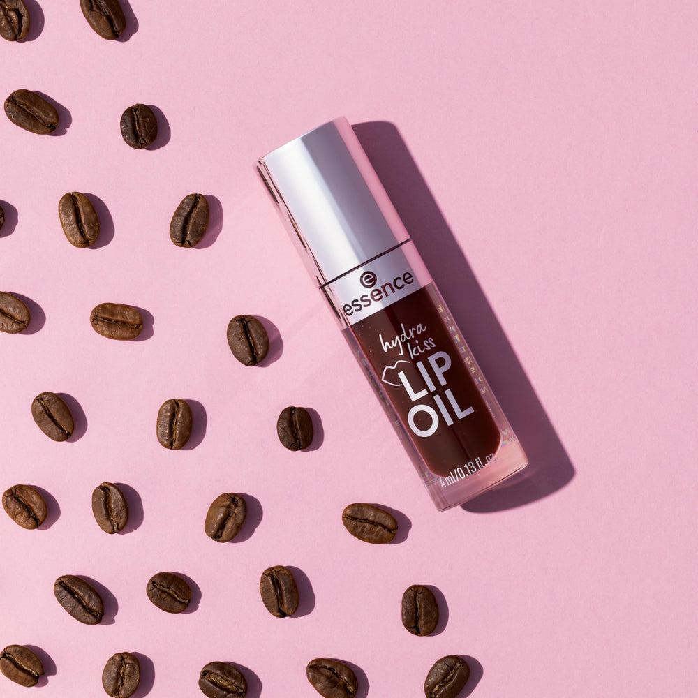 essence Hydra Kiss Lip Oil jojoba y vitamina E para nutrición.