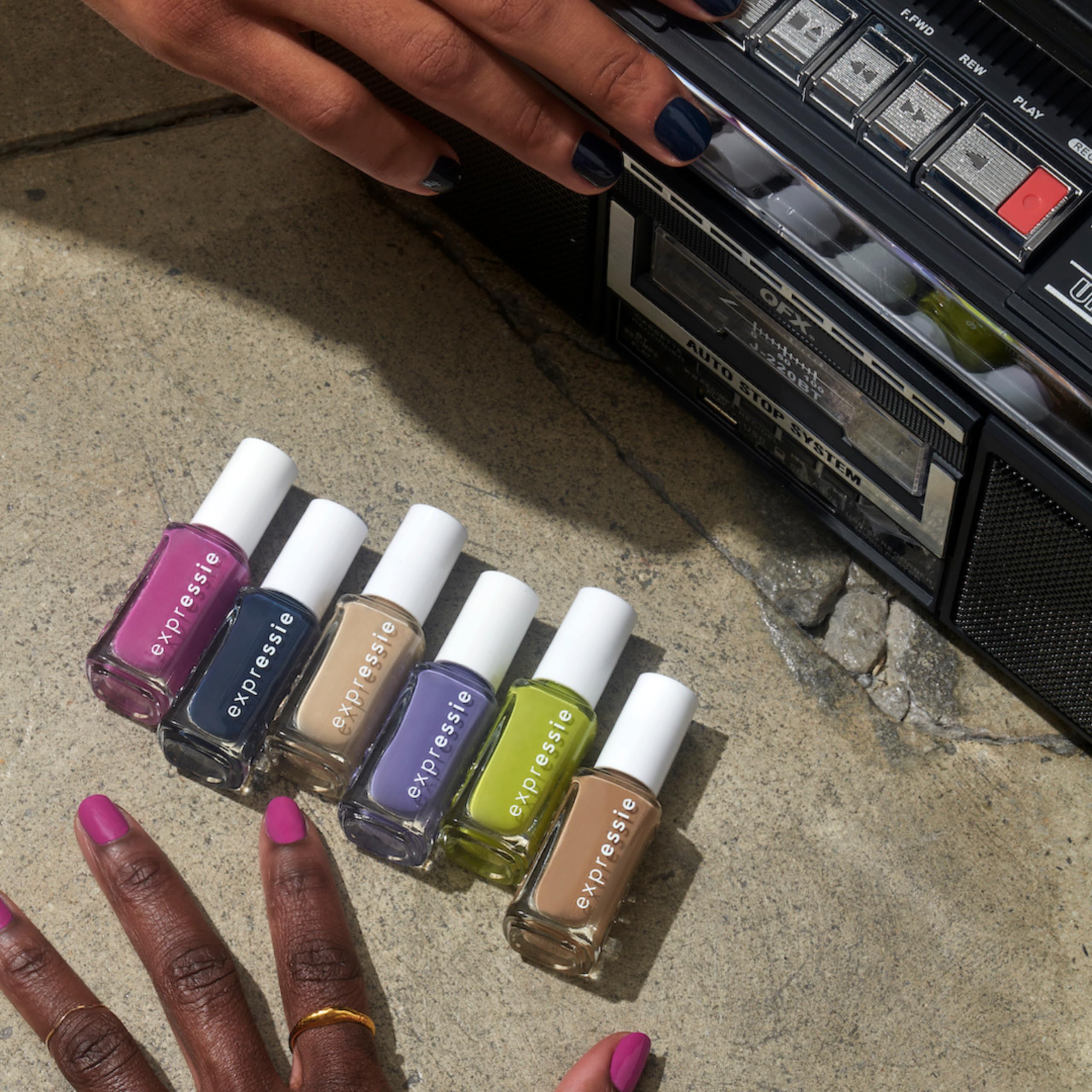 essie expressie acabado cremoso y brillante para uñas impecables.