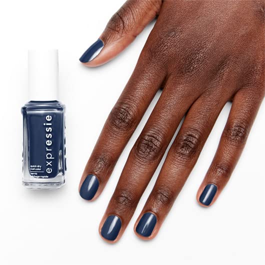 Color uniforme y rápido para uso diario con Essie Expressie.