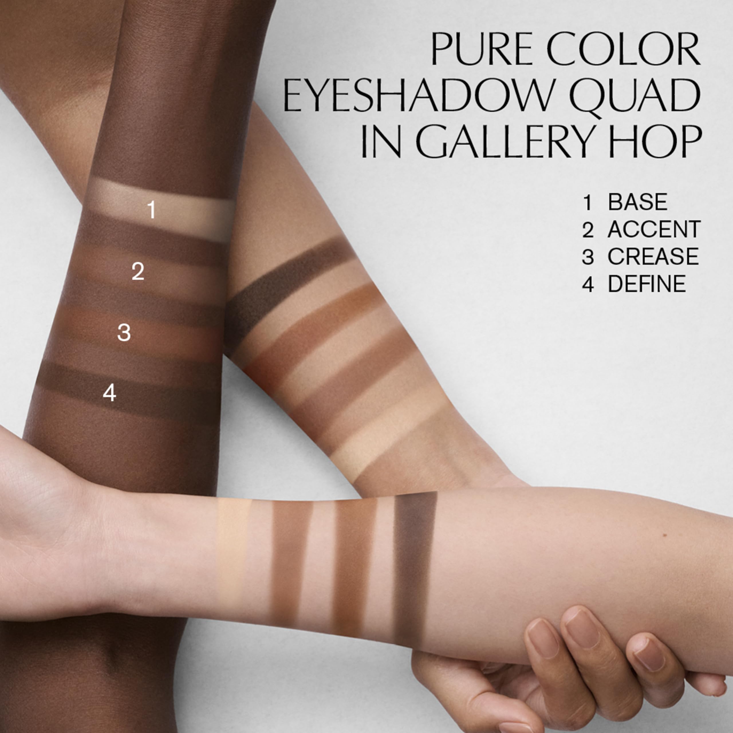 Estée Lauder Eyeshadow Quad con aplicadores y espejo para retoques.